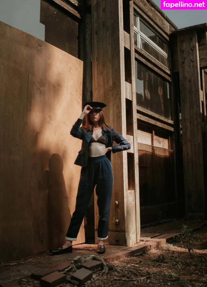 Dodie Clark, doddleoddle Nude Leaked OnlyFans Photo #hHHUB98y8p