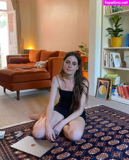 Dodie Clark OnlyFans Thumbnail #7wl0ICpzE0