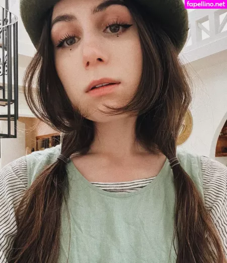 Dodie Clark OnlyFans Thumbnail #9G15MgXgEk