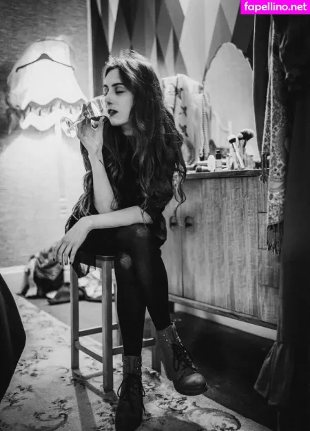 Dodie Clark OnlyFans Thumbnail #u6nil70Zbb