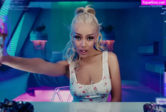 Doja Cat OnlyFans Thumbnail #S1tBgBLZm9