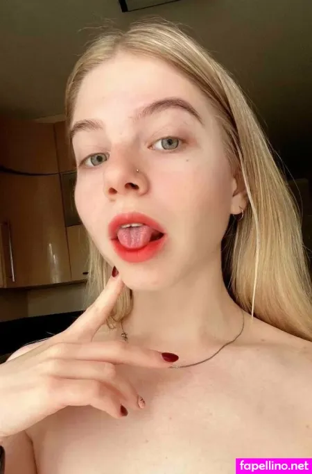 Dolcheevitaa OnlyFans Thumbnail #7zSiFM20JZ