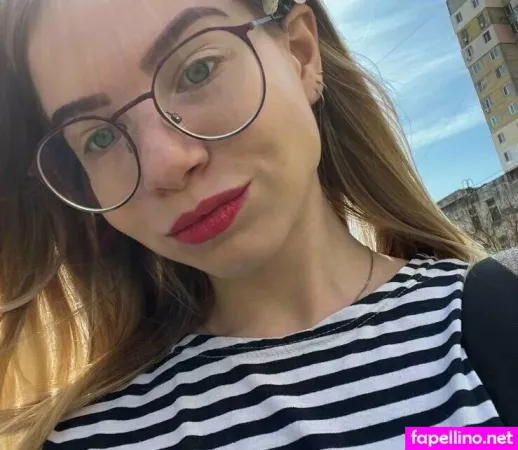 Dolcheevitaa OnlyFans Thumbnail #f3AKWM38xH