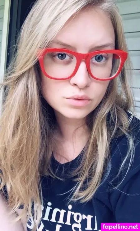 Doll Face OnlyFans Thumbnail #GFUAYeUuMq