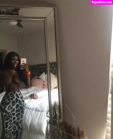 Dollfacelazelle OnlyFans Thumbnail #V225Q6O3Yi