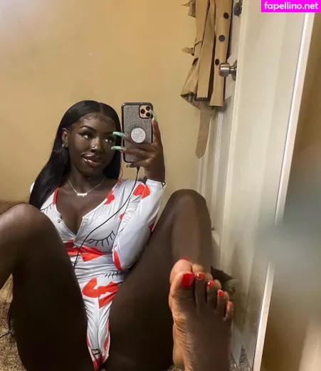 Dollfacelazelle OnlyFans Thumbnail #n6pnEcU4LP