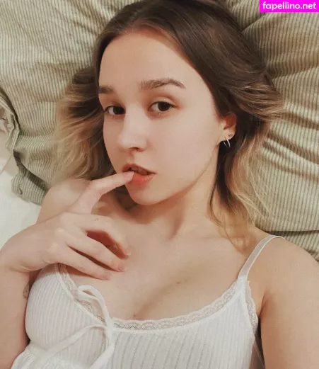 Dollhole Grabfuck OnlyFans Thumbnail #P7iQZ7Cl8V