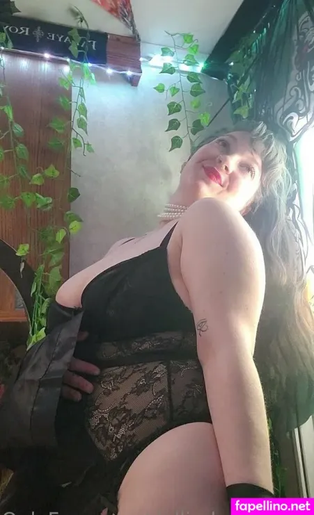 Dolliedevereaux OnlyFans Thumbnail #SDIn4F5t8n