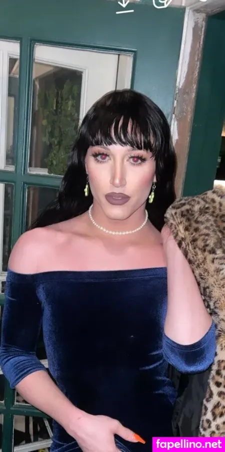 Dollqueen Nikki Main Profile Photo
