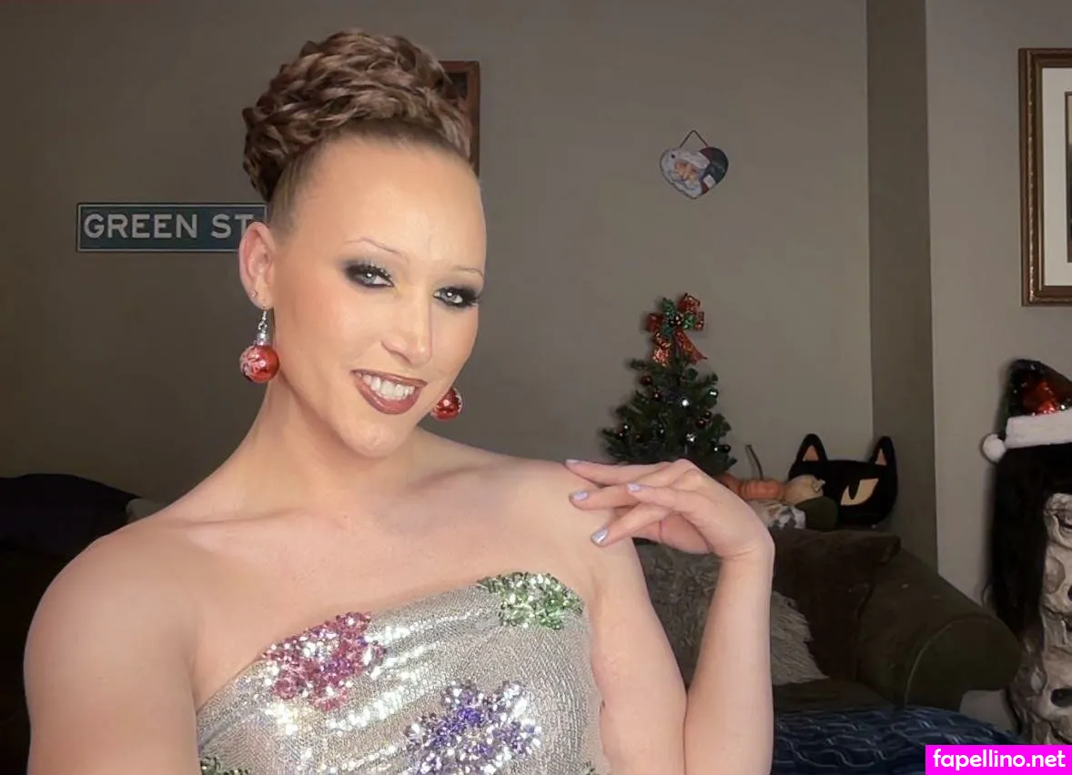 Greenxxxqueen, dollqueen_nikki, thatqueengreen Nude Leaked OnlyFans Photo #pr8mLfcjT8