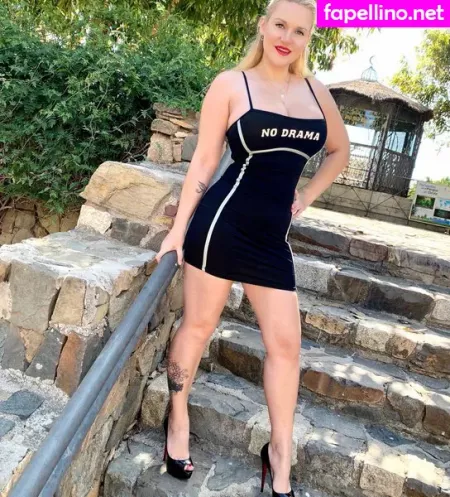 Dolly Fox OnlyFans Thumbnail #PSSV1Al493