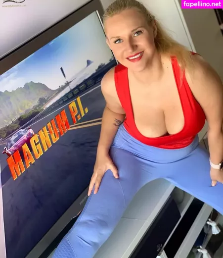 Dolly Fox OnlyFans Thumbnail #UAUn2rHnnt