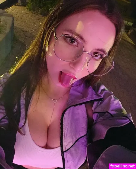 Dolly Grettits OnlyFans Thumbnail #Hgk4LVLelp