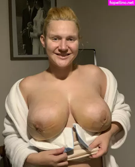 Dollyfoxvip OnlyFans Thumbnail #LA7N5SGe93