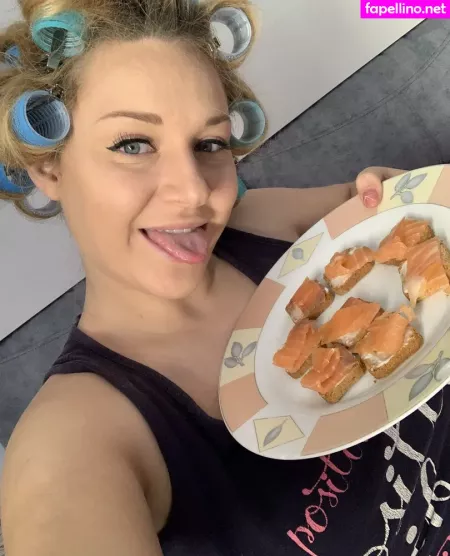 Dollyfoxvip OnlyFans Thumbnail #ph42l6b16Q