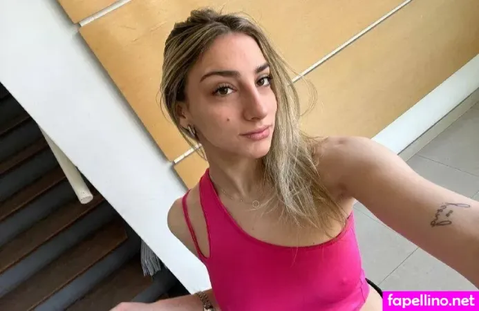 Domaprilx OnlyFans Thumbnail #hYUGi62RCl