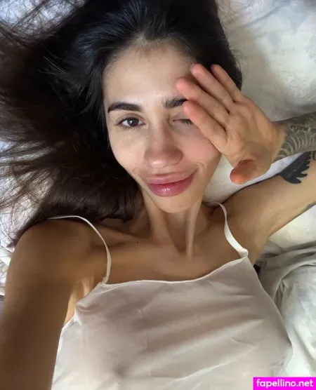 Domi Moore OnlyFans Thumbnail #EVnpw3UfVw