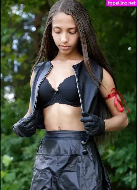 Domi OnlyFans Thumbnail #BYtkCLR7Uu