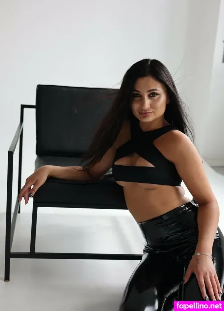 Domijulianna OnlyFans Thumbnail #nWSV5aANWC