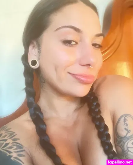 Domina Luxx OnlyFans Thumbnail #auhKR00dKi