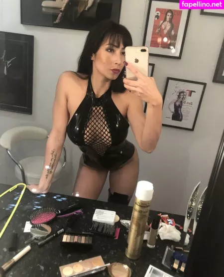 Dominant Mommy OnlyFans Thumbnail #09euegjgkm