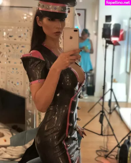 Dominant Mommy OnlyFans Thumbnail #WDx86jJkif