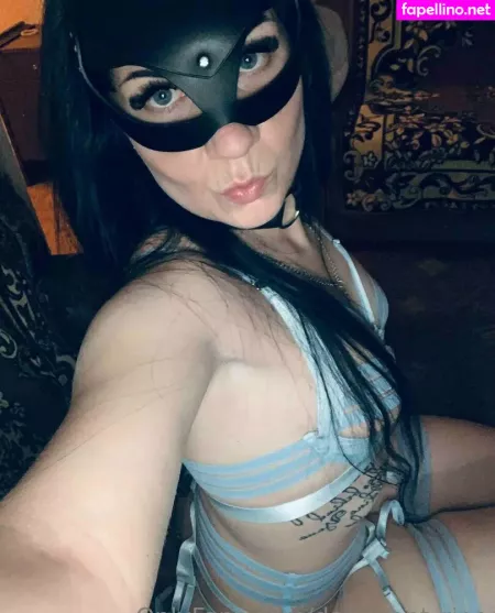 Dominant Rina OnlyFans Thumbnail #pNevj3F0JL