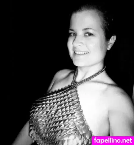 Dominatrix Indigo OnlyFans Thumbnail #0BORMxRFmT