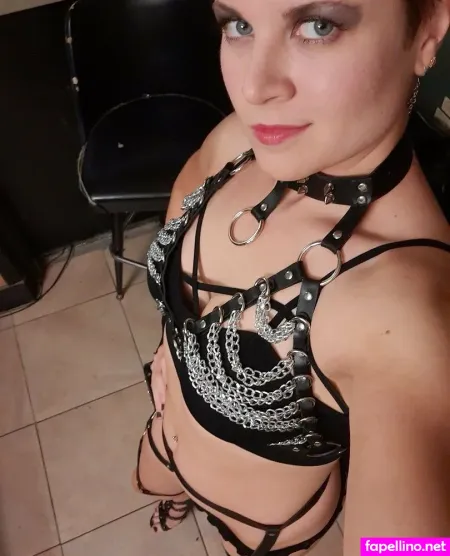 Dominatrix Indigo Main Profile Photo