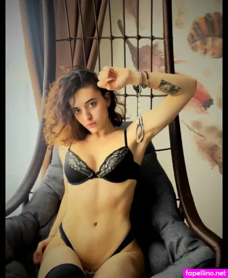 Dominia Noir OnlyFans Thumbnail #8uYUqrKrMD