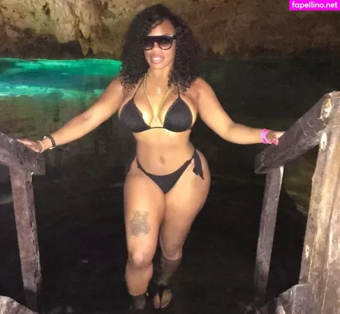 Dominique Chinn OnlyFans Thumbnail #gGiFlbxA1d