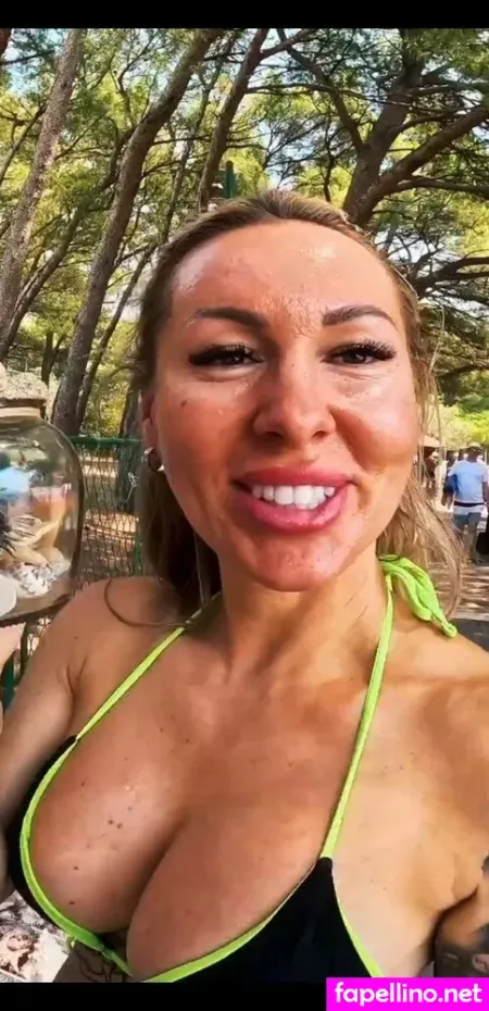 Dominique Eckerlin OnlyFans Thumbnail #I8IVz9L0ip