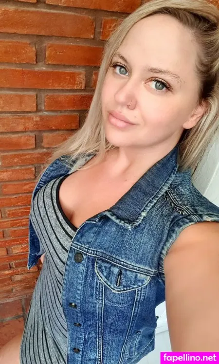 Dominique Fox OnlyFans Thumbnail #NxxV70Qesj