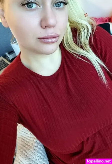 Dominique Fox OnlyFans Thumbnail #V0s5drtjub