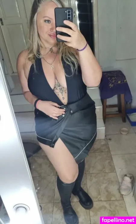 Dominique Fox OnlyFans Thumbnail #ybBOKv7mjo