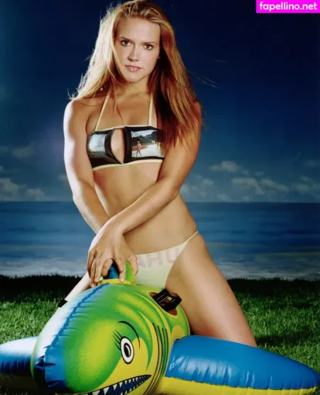 Dominique Swain OnlyFans Thumbnail #1iAlaIke1q