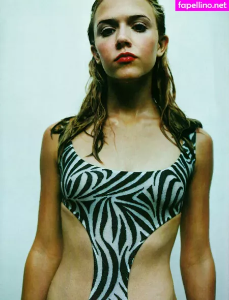 Dominique Swain OnlyFans Thumbnail #NMKExYdrux