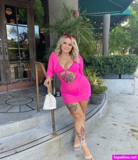Dominiquert1 OnlyFans Thumbnail #8oNm10Voza