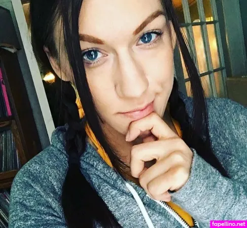 Domino Damoiselle OnlyFans Thumbnail #nuVRVss7Dx