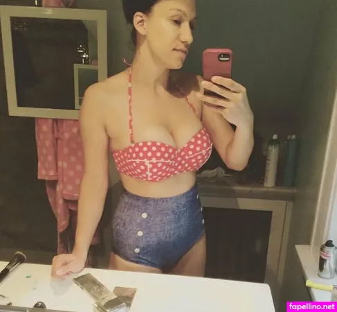 Domino Damoiselle OnlyFans Thumbnail #oxBpKLN0Ul