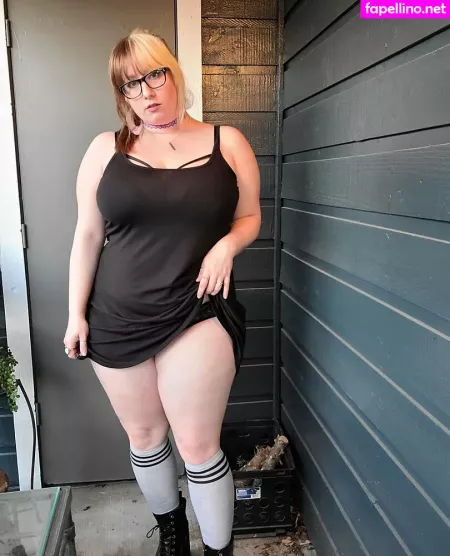 Dominosweets OnlyFans Thumbnail #fTblEHMulx