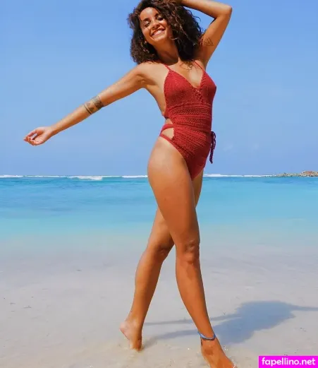 Domitila Barros OnlyFans Thumbnail #JcJnE0cJAf