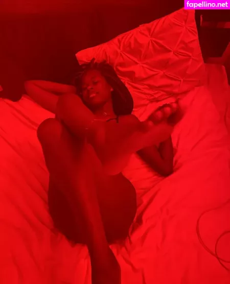 Dommevaay OnlyFans Thumbnail #nIj0aVP2GN