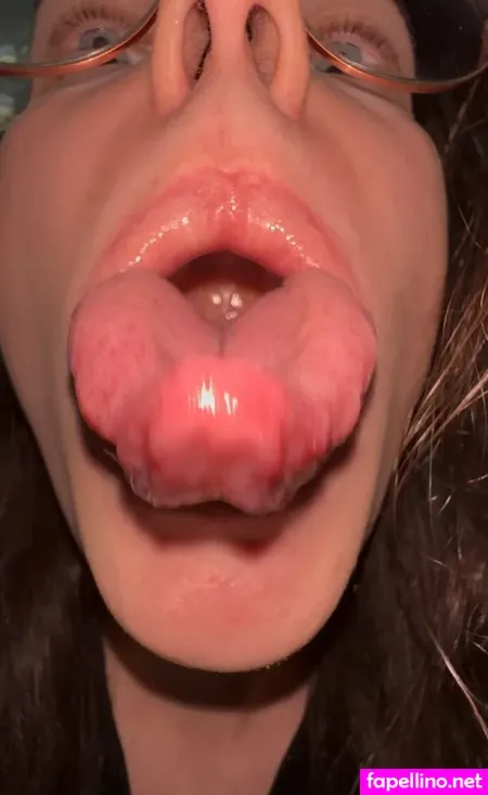 Dommylipsvip OnlyFans Thumbnail #tzuKRh7oCo