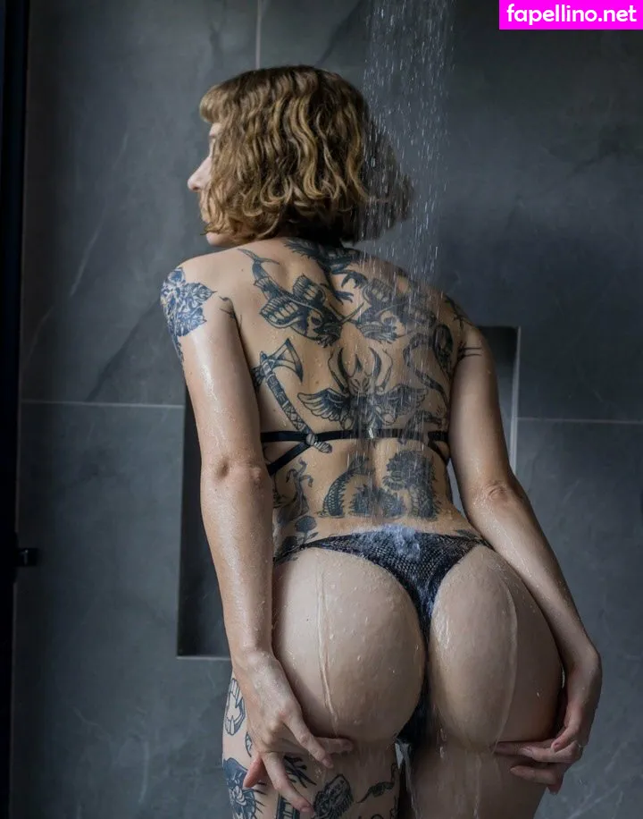 Laura Fernandes, dona_lauraa, donalaura, donalaura_ Nude Leaked OnlyFans Photo #CD4InjVy2T