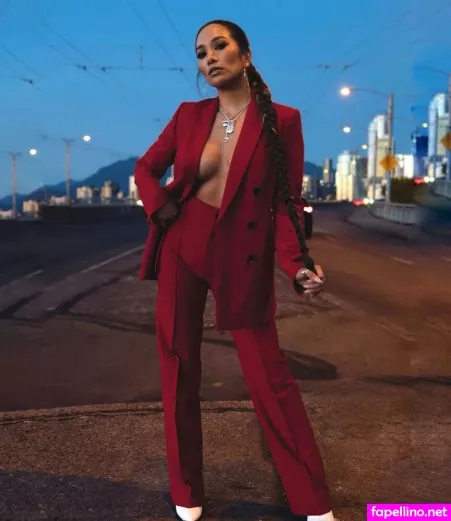 Donna Benedicto OnlyFans Thumbnail #p74OinF5mU