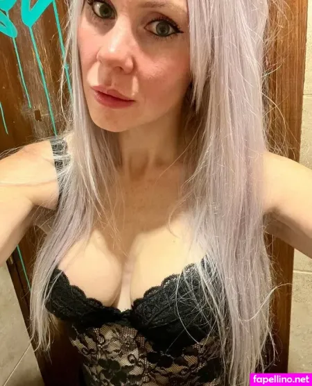 Donna Shepherd OnlyFans Thumbnail #LJzHXlP8xD