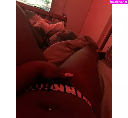 Donnastarr OnlyFans Thumbnail #JKl1qUJfxG
