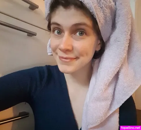 Dont Trust The Rabbit OnlyFans Thumbnail #q6UeEelJB5