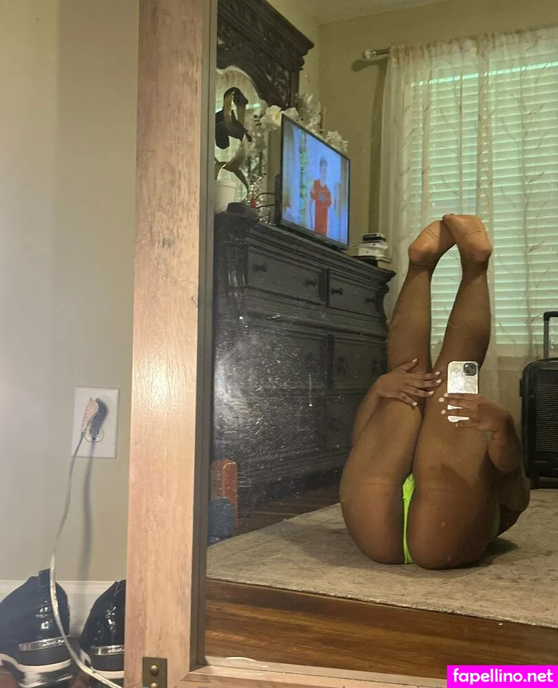 Miss.carter2you2, ccluyla4x, dopegirlchristina Nude Leaked OnlyFans Photo #Ubkv3BOKy1